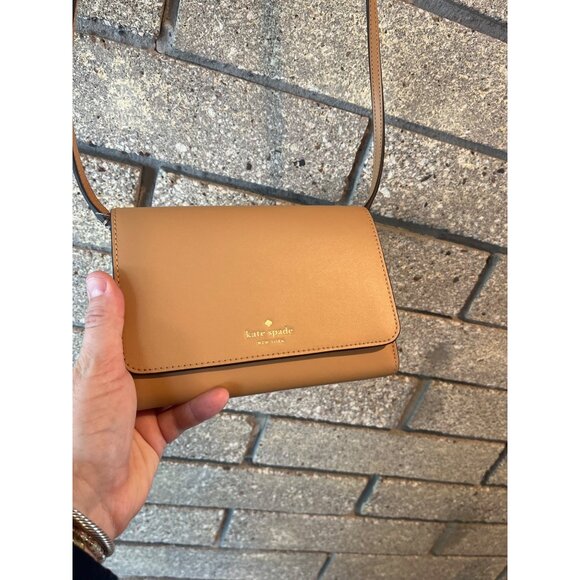Kate Spade New York Leather Crossbody Bag In Tan With Adjustable Strap & Multipl - Picture 1 of 10